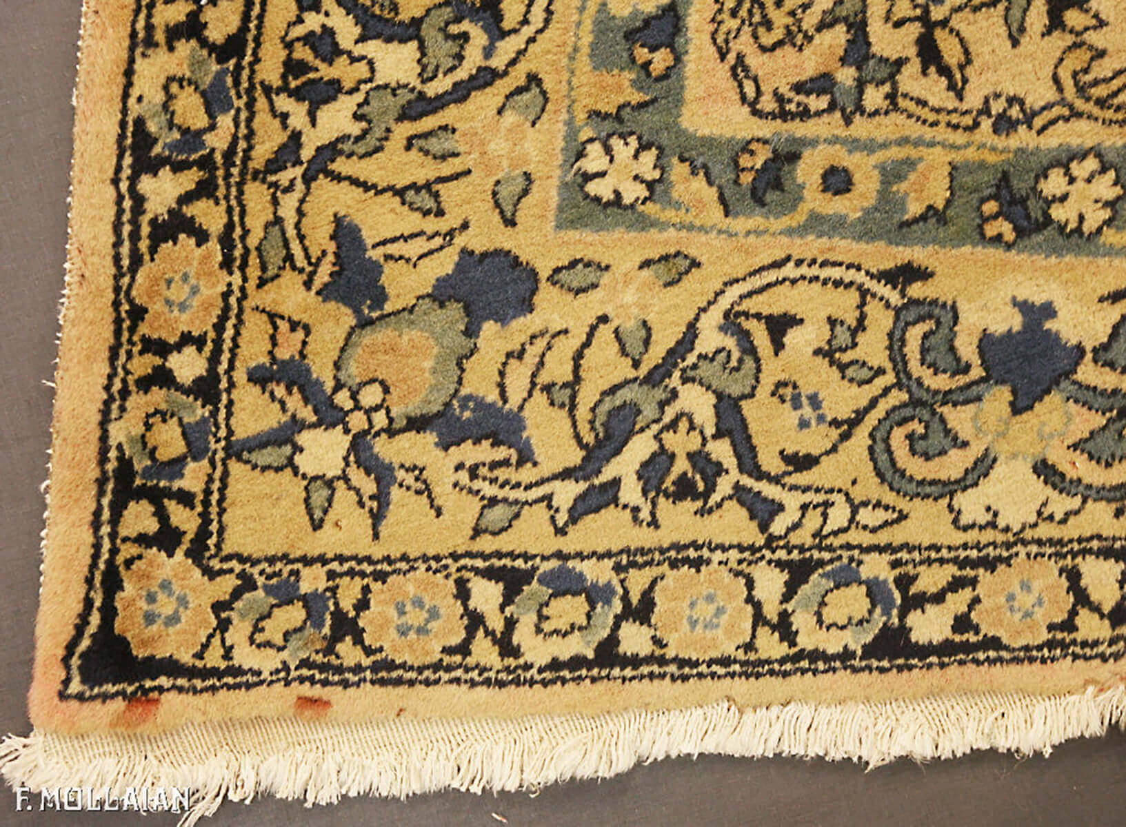 Antique Indian Indosaruk Carpet n°:61585585